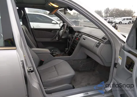 2002 Mercedes-Benz E 320 Special Edition from USA, damaged, VIN WDBJF65J62B473415